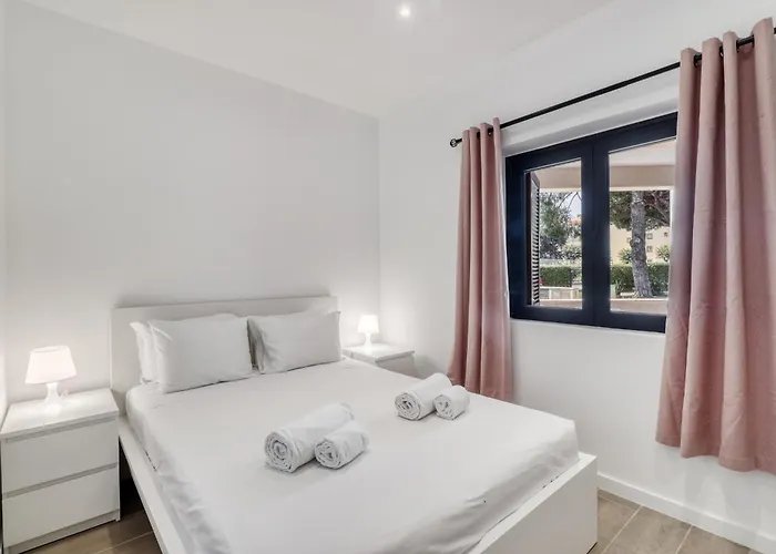 Sunshine Apartament *