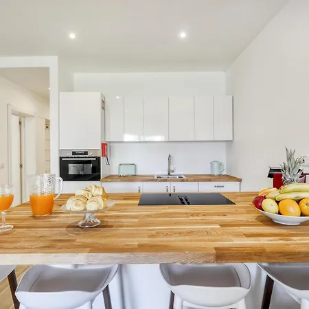 Sunshine Apartment *