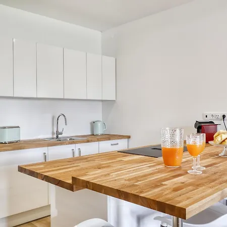 Sunshine Apartment *